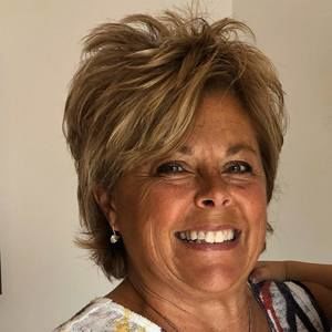 Meet your Posher, Nancy